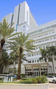 Fontainebleau Hotel Large Junior Suite (Miami Beach, EE. UU.)