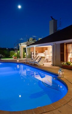 Casa/apartamento entero Upmarket Tuscan Villa Sleeps 12 With Heated Pool & Jacuzzi (Ciudad del Cabo, Sudáfrica)