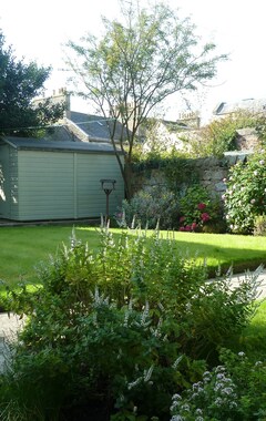 Koko talo/asunto Beautiful Traditional Three Storey Town House In Centre Of St Andrews (Strathkinness, Iso-Britannia)