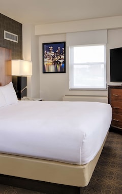 DoubleTree by Hilton Hotel & Suites Pittsburgh Downtown (Pittsburgh, USA)
