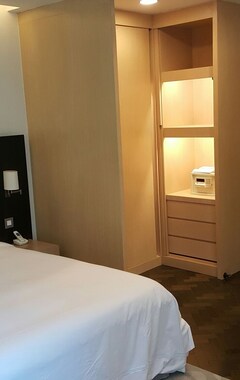 Hotel Fraser Suites Singapore (Singapore, Singapore)