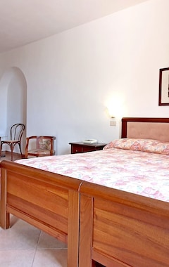 Hotelli Villa Nencini (Volterra, Italia)