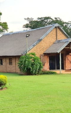 Koko talo/asunto Avela (Schoemansville, Etelä-Afrikka)