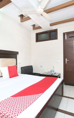 Hotelli OYO 16829 Hotel City Night (Ludhiana, Intia)