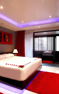 Hotelli Absolute Bangla Suites (Patong Beach, Thaimaa)