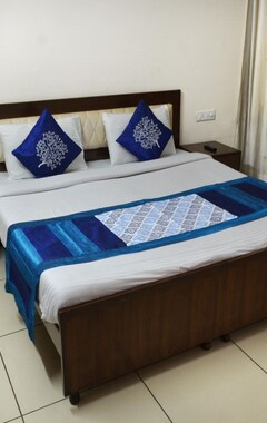 Hotel OYO 6298 Motel Divine (Chandigarh, Indien)