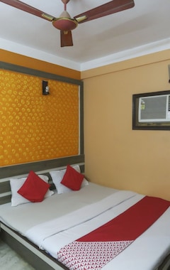 Oyo 60609 Hotel Tanushree (Tarapith, India)
