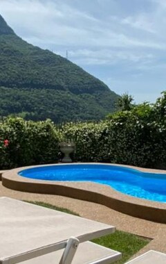 Koko talo/asunto Maison Morandi (Spinone al Lago, Italia)