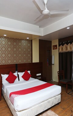 OYO 24855 Ambassador Hotel (Kolkata, India)