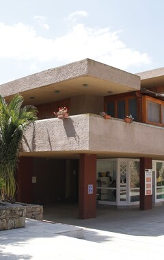 Hotelli Residence Rena Bianca (Baja Sardinia, Italia)