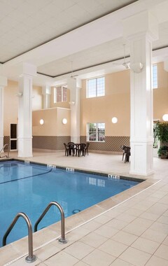 Hotel Country Inn & Suites By Radisson, Manchester Airport, NH (Bedford, EE. UU.)