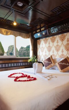 Hotel Golden Star Cruise (Hong Gai, Vietnam)