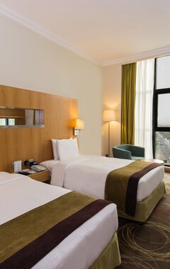 Holiday Inn Abu Dhabi, An Ihg Hotel (Abu Dabi, Emiratos Árabes Unidos)