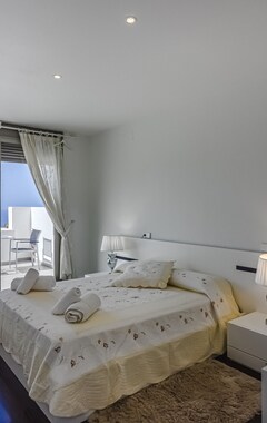 Casa/apartamento entero Villa de lujo, ideal para familias y grupos de amigos que aman el golfe y el mar (Adeje, España)