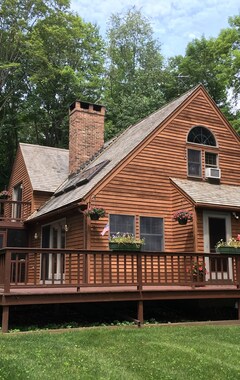 Hotel New! Clean & Cozy Hillsdale Cabin, Minutes To Catamount, Tanglewood (Hillsdale, USA)