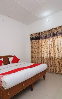 Hotelli OYO 15022 Snow Point Inn (Dhanaulti, Intia)