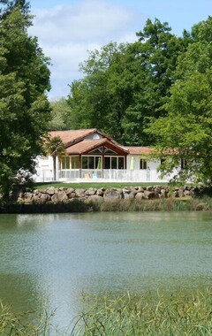 Koko talo/asunto Le Roc De Montcheuil (Lussas-et-Nontronneau, Ranska)