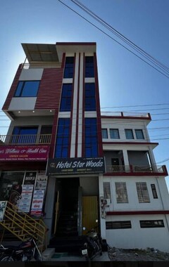 Hotel Gharat Road (Lansdowne, India)
