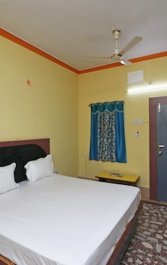 OYO 42729 Hotel Kavin's Inn (Chatrapur, India)