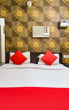OYO 15933 Hotel V Square (Gwalior, Indien)