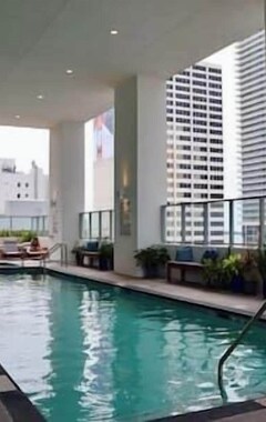 Entire House / Apartment 227 Condo by IONICA (Miami, USA)