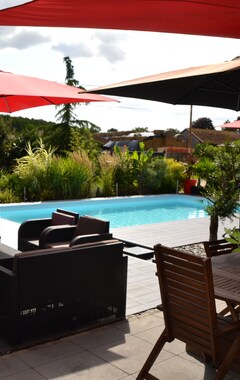 Koko talo/asunto Holiday House With Pool Near The Lakes Of The Forêt D'Orient Champagne (Lesmont, Ranska)
