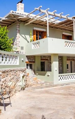 Koko talo/asunto Reisis Family Residence (Lefkos, Kreikka)