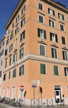 Hotelli Anfiteatro Suite (Rooma, Italia)