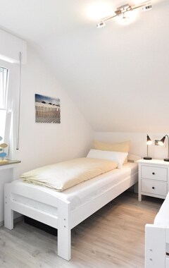 Koko talo/asunto Family-friendly Apartment For Up To 5 People In Norddeich (Norden, Saksa)