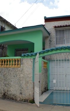 Koko talo/asunto Casa Yandar (Havanna, Kuuba)