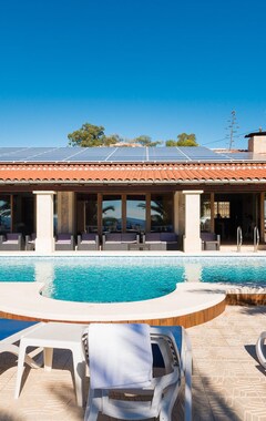 Koko talo/asunto Impressive New Built Villa with Sea Views (Alcudia, Espanja)