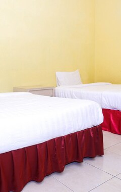 Oyo 898 Joglo Family Hotel & Homestay (Mungkid, Indonesien)
