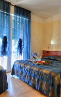 Hotelli Hotel Savoia (Lignano Pineta, Italia)