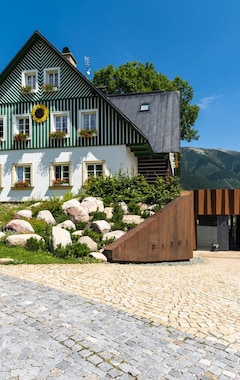 Hotel Pension Slunecnice & Restaurace Farma (Špindleruv Mlýn, Tjekkiet)
