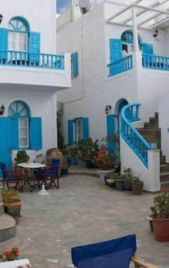 Hotelli Vallas Apartments & Villas (Firostefani, Kreikka)
