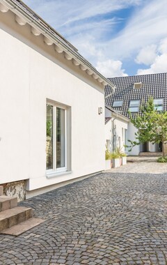 Casa/apartamento entero Centrally Located In Mainz-finthen Gem With Yard And Xxl Garden (Maguncia, Alemania)