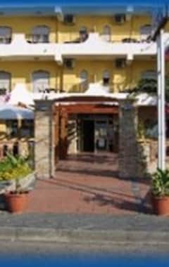 Hotelli Hotel Solemar (Sant'Alessio Siculo, Italia)