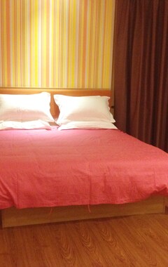 Holiday Family Hotel (Songjiang Outlet) (Shanghái, China)