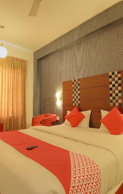 OYO 1531 Vels Grand Inn Hotel (Coimbatore, Indien)