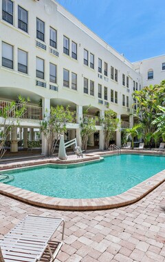Hemingway Suites Palm Beach Hotel Island (Palm Beach, USA)