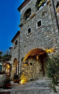 Hotelli Villa Torre Antica (Atena Lucana, Italia)