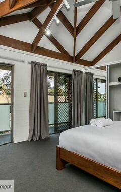 Hotelli The Terraces Main Beach (Byron Bay, Australia)