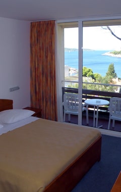 Hotel Adriatic (Dubrovnik, Croacia)