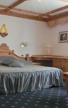 Hotelli Cappella Dependance (Colfosco, Italia)