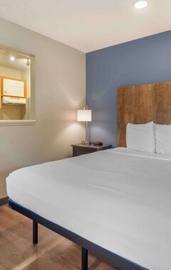 Hotel Extended Stay America Select Suites - Charlotte - University Place - E. McCullough Dr. (Charlotte, EE. UU.)
