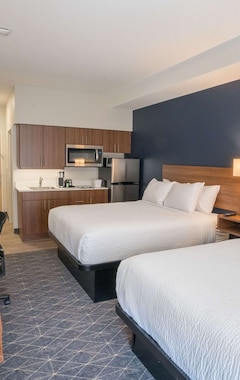 Hotel Microtel Inn & Suites By Wyndham Kelowna (Kelowna, Canada)