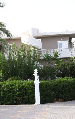 Hotelli Hotel Enorme Armonia Beach (Amoudara Heraklion, Kreikka)