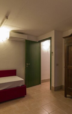 Hotelli Croco - Two Bedroom (Montaione, Italia)