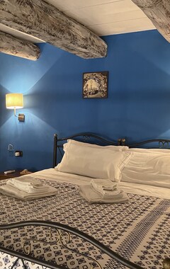 Hotelli Case Così Chiaia (Napoli, Italia)