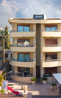 Huoneistohotelli Apart Hotel Casablanca (Sutomore, Montenegro)
